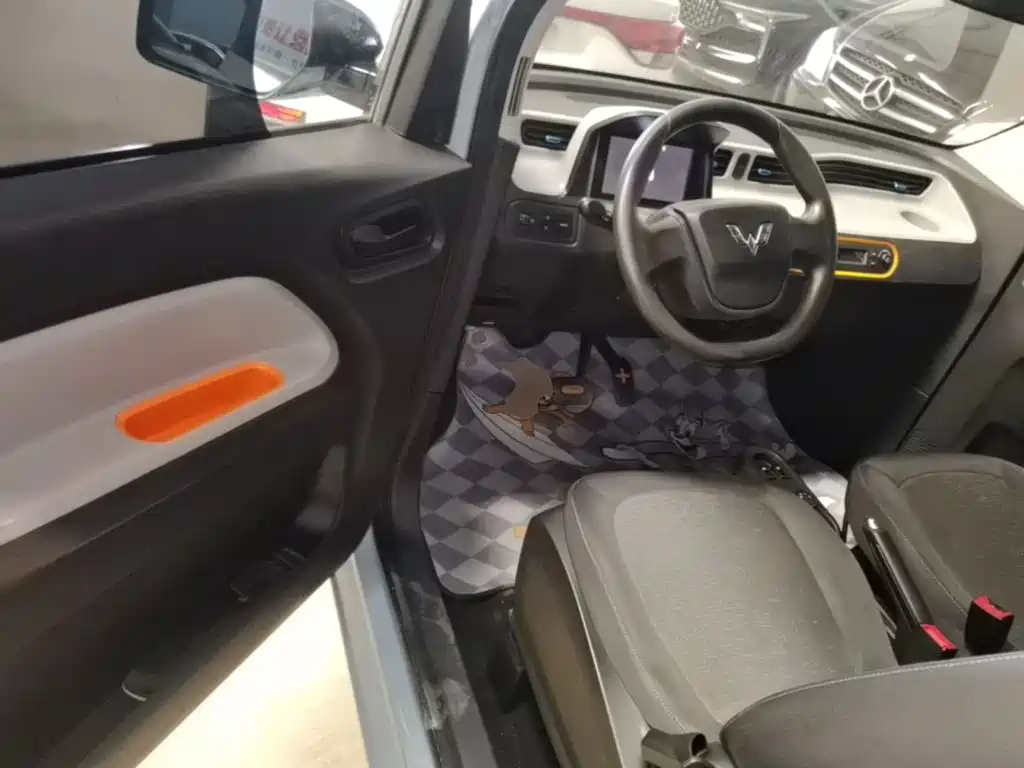 Wuling MINIEV — миниатюра 16