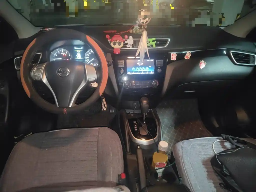 Nissan Qashqai — миниатюра 10