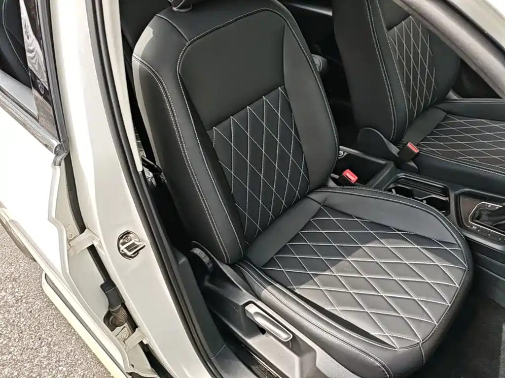 Volkswagen Tiguan L — миниатюра 25