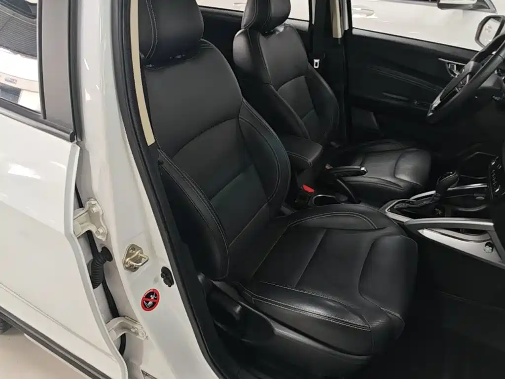 Geely Vision X3 — миниатюра 25