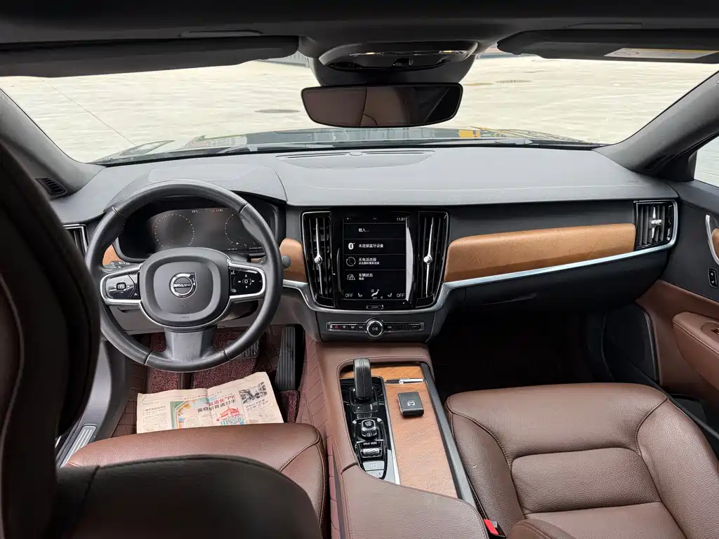 Volvo S90 — миниатюра 8