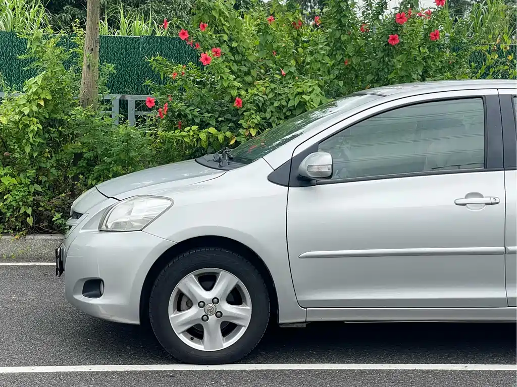 Toyota Vios — миниатюра 5