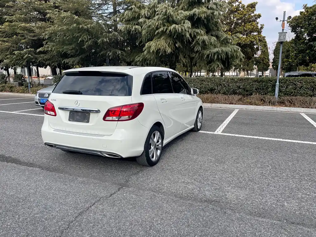 Mercedes-Benz B-Class — миниатюра 4