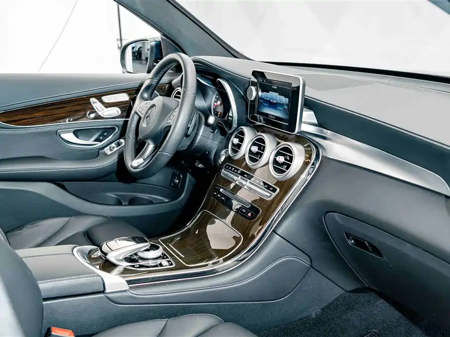 Mercedes-Benz GLC — миниатюра 17