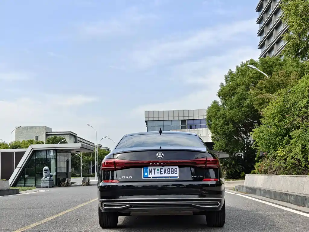 Volkswagen Passat — миниатюра 8