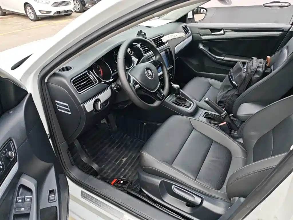Volkswagen Sagitar — миниатюра 15