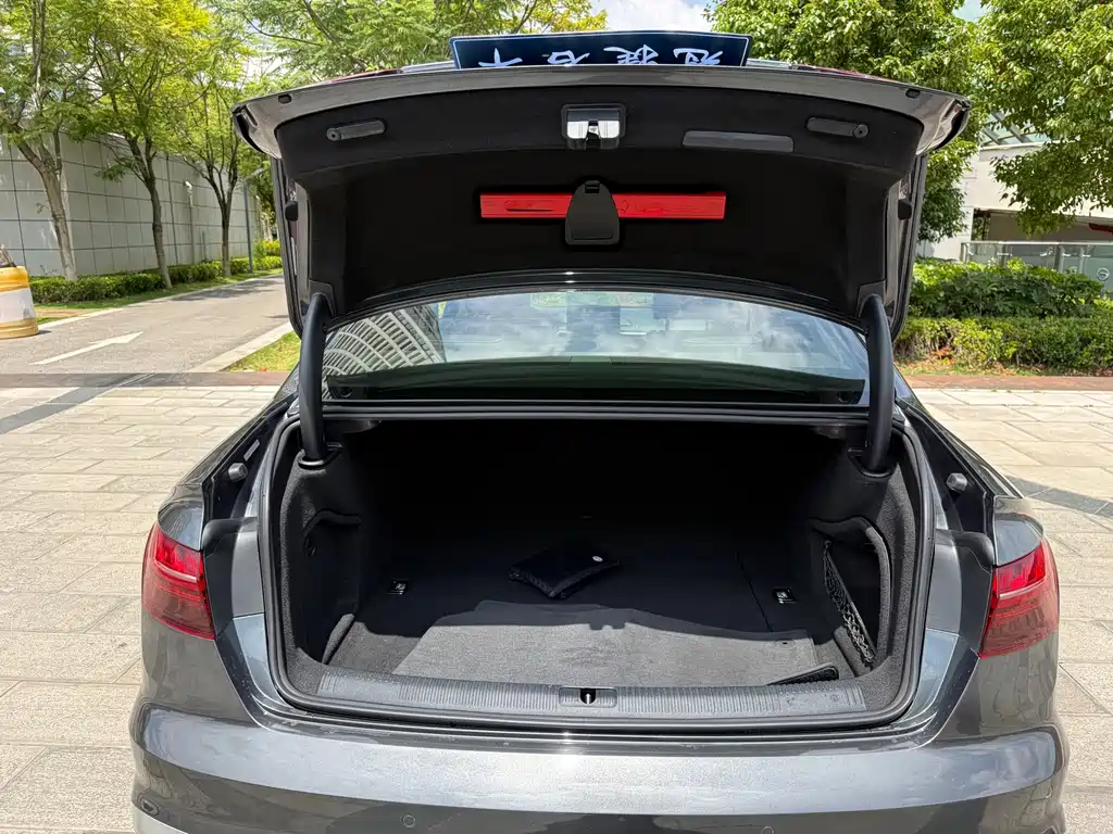Audi A4L — миниатюра 40