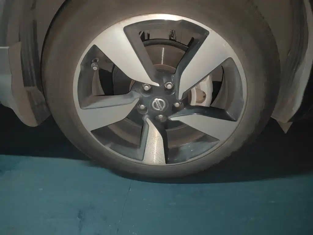 Nissan Qashqai — миниатюра 8