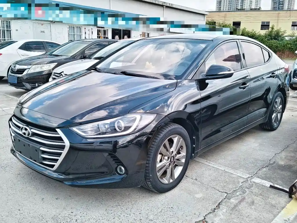 Hyundai Elantra — миниатюра 2