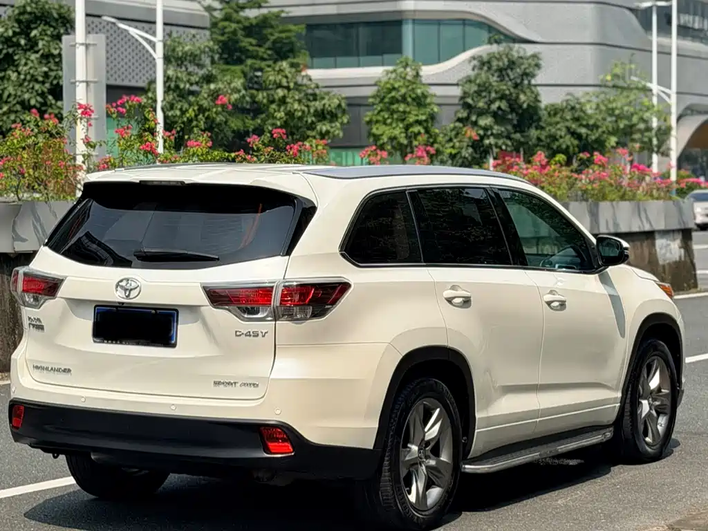 Toyota Highlander — миниатюра 20