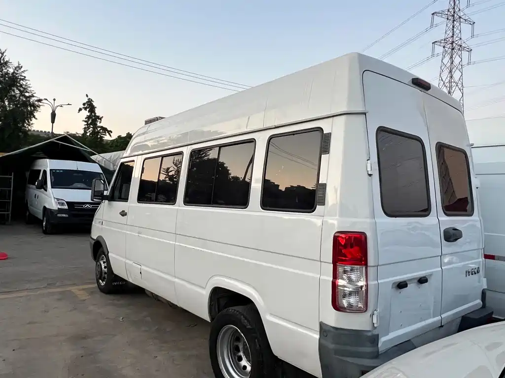 IVECO Daily — миниатюра 7