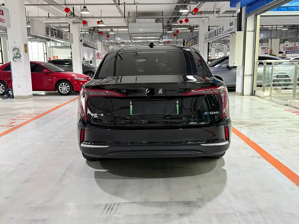 Hongqi Hongqi E-QM5 — миниатюра 5