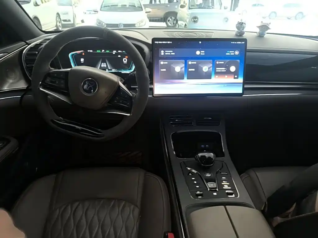 BYD Han — миниатюра 10