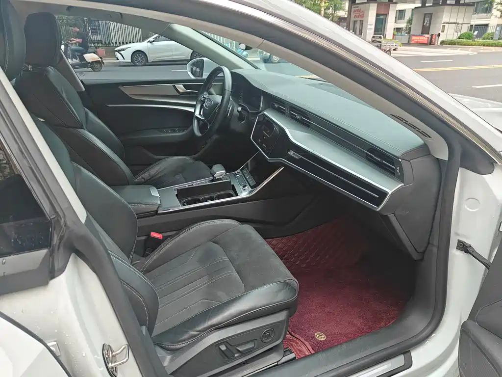Audi A7L — миниатюра 12