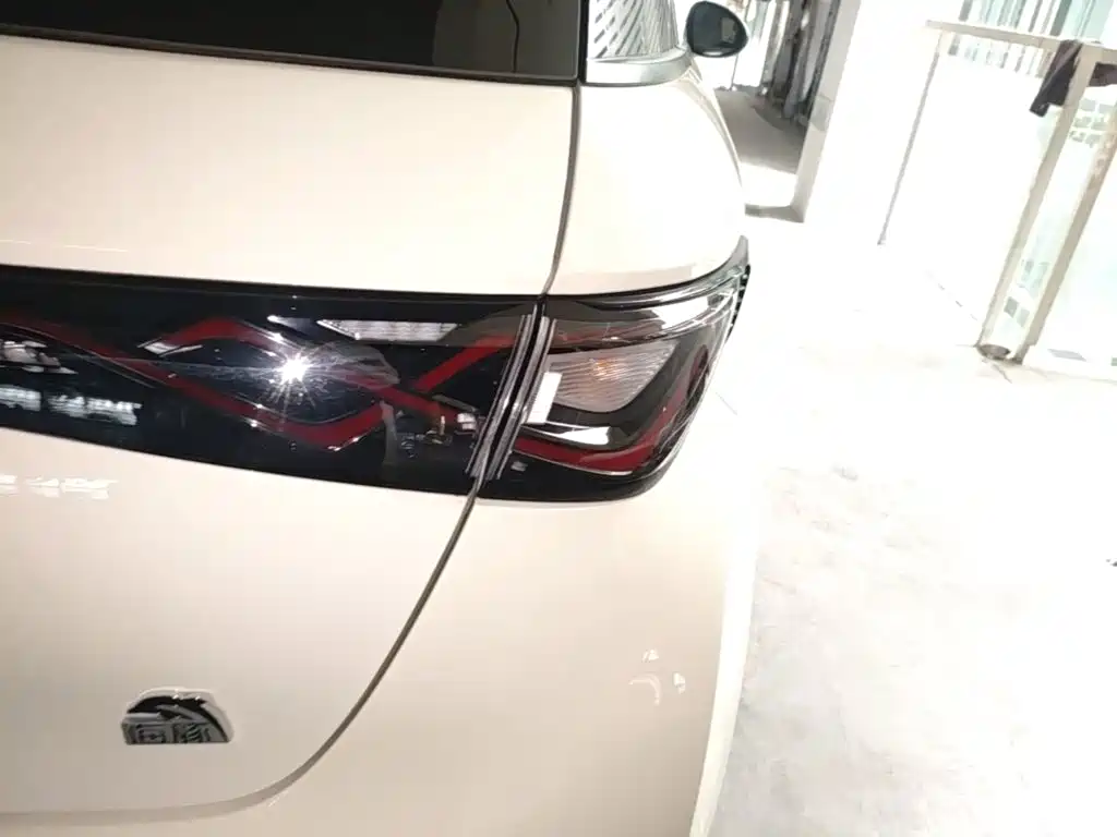 BYD Dolphin — миниатюра 8