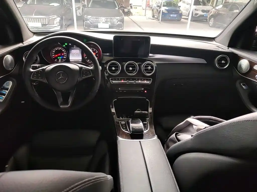 Mercedes-Benz GLC — миниатюра 10