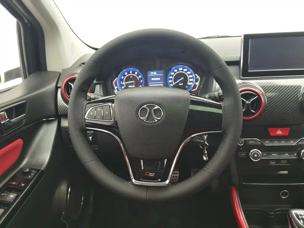BAIC Senova X25 — миниатюра 11