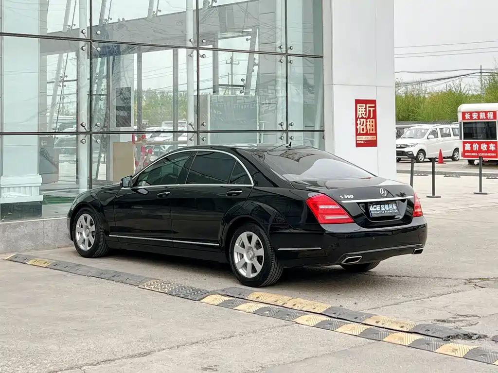 Mercedes-Benz S-Class — миниатюра 6