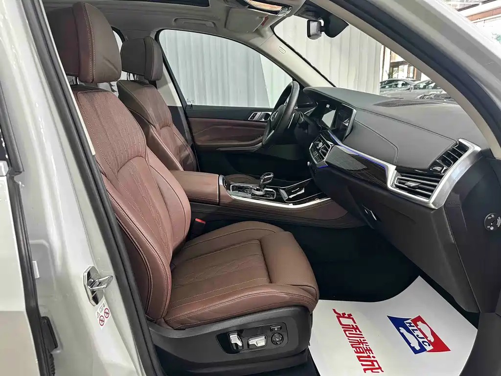 BMW X5 (Import) — миниатюра 16