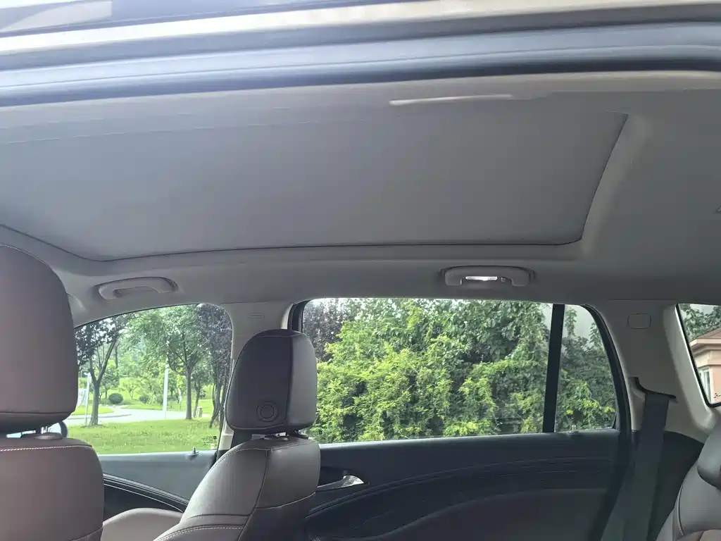 Buick Envision Plus — миниатюра 13