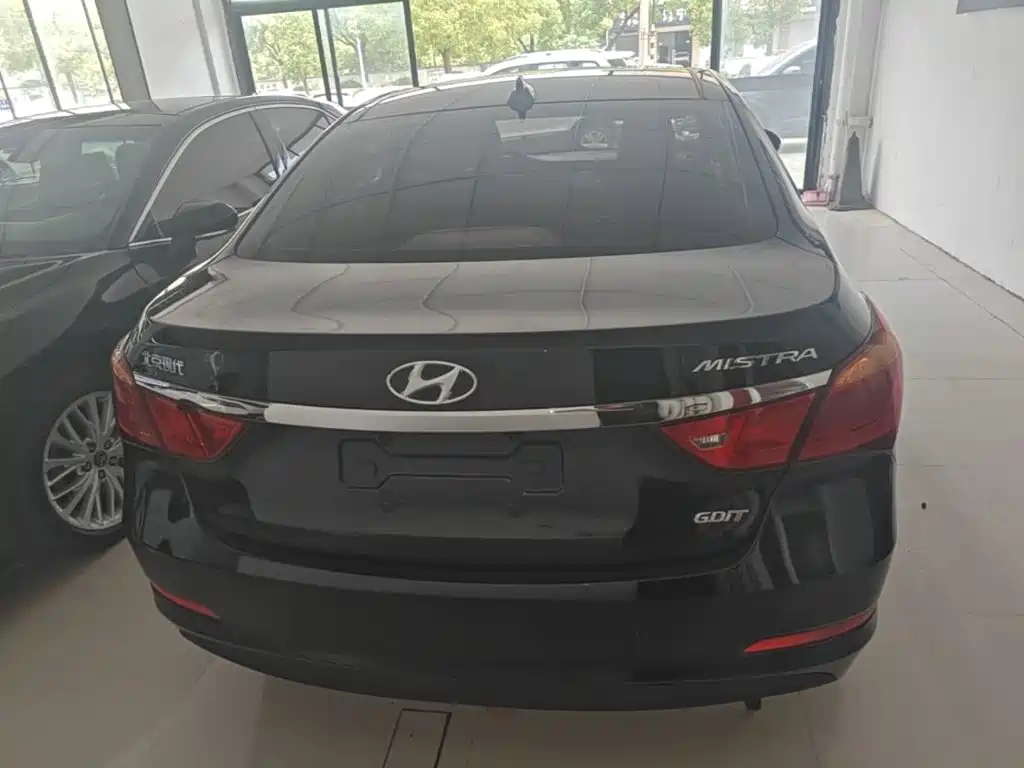 Hyundai Mistra — миниатюра 6