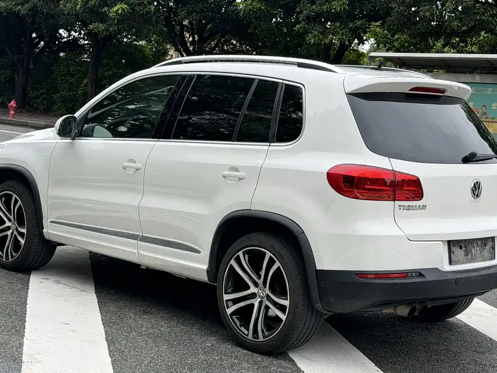 Volkswagen Tiguan — миниатюра 9