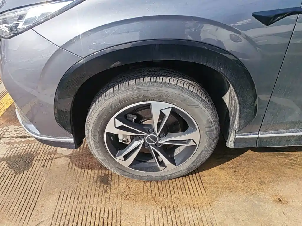 Roewe RX5 — миниатюра 23