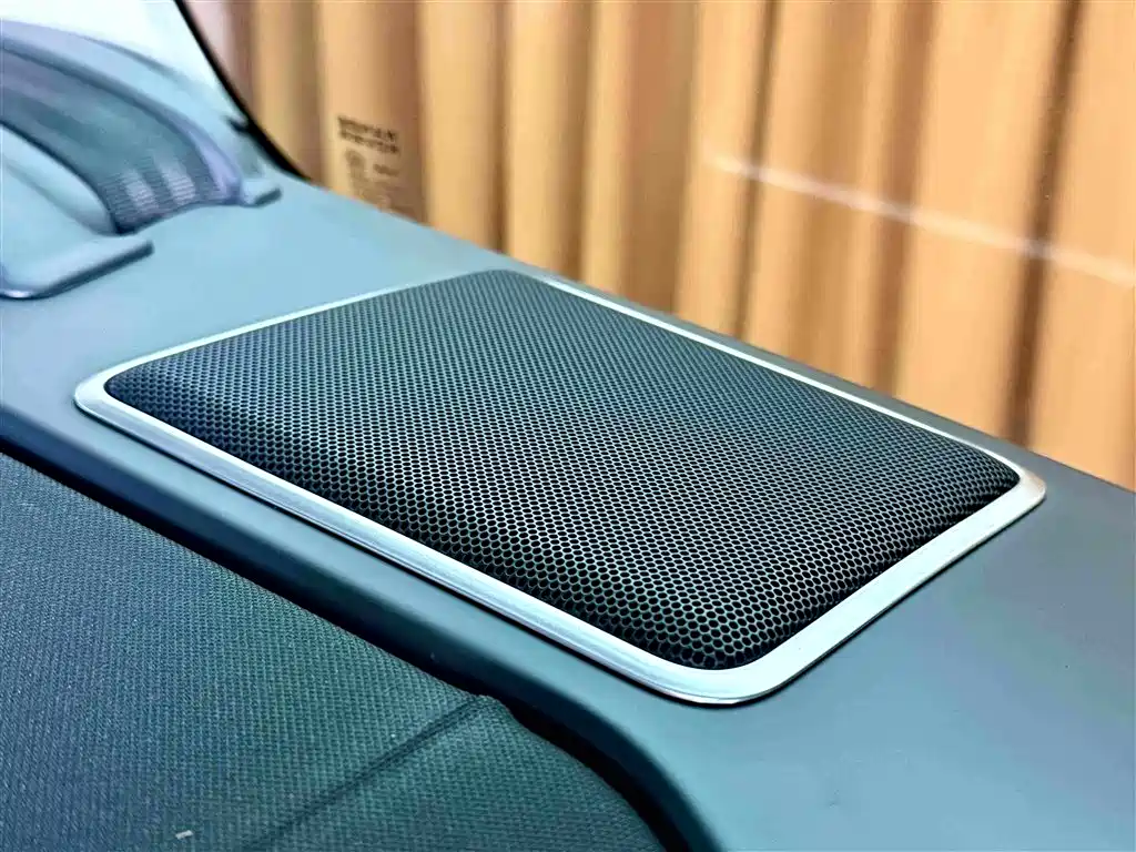 Land Rover Range Rover — миниатюра 20
