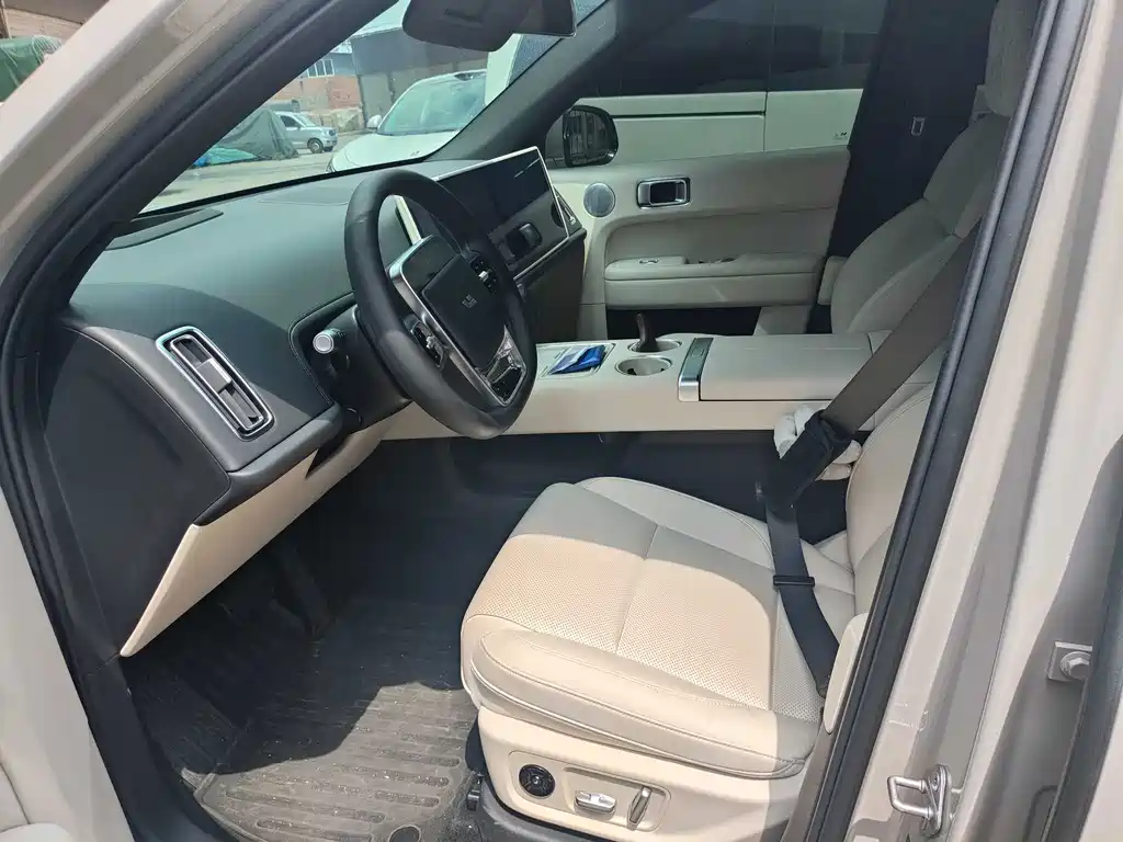Li Auto L6 2024 Pro