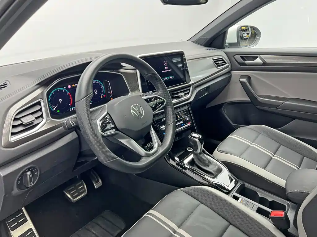 Volkswagen T-Roc — миниатюра 13