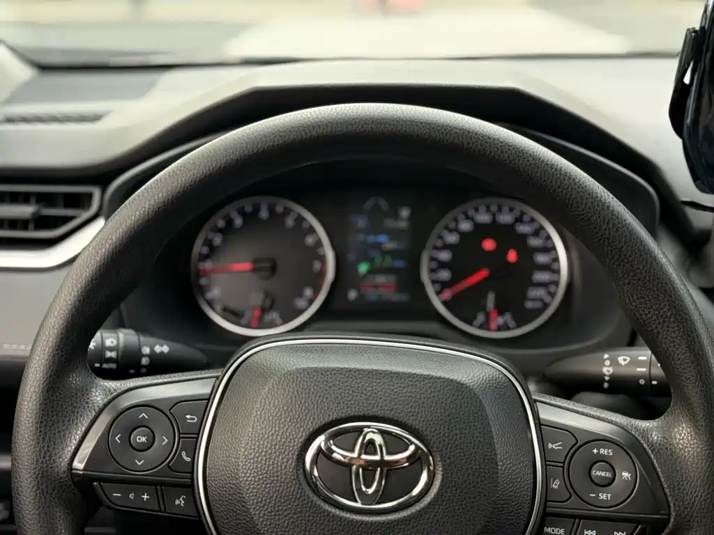 Toyota Wildlander 2020 2.0L CVT Luxury