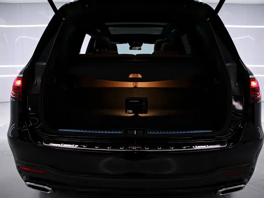 Mercedes-Benz GLS — миниатюра 19
