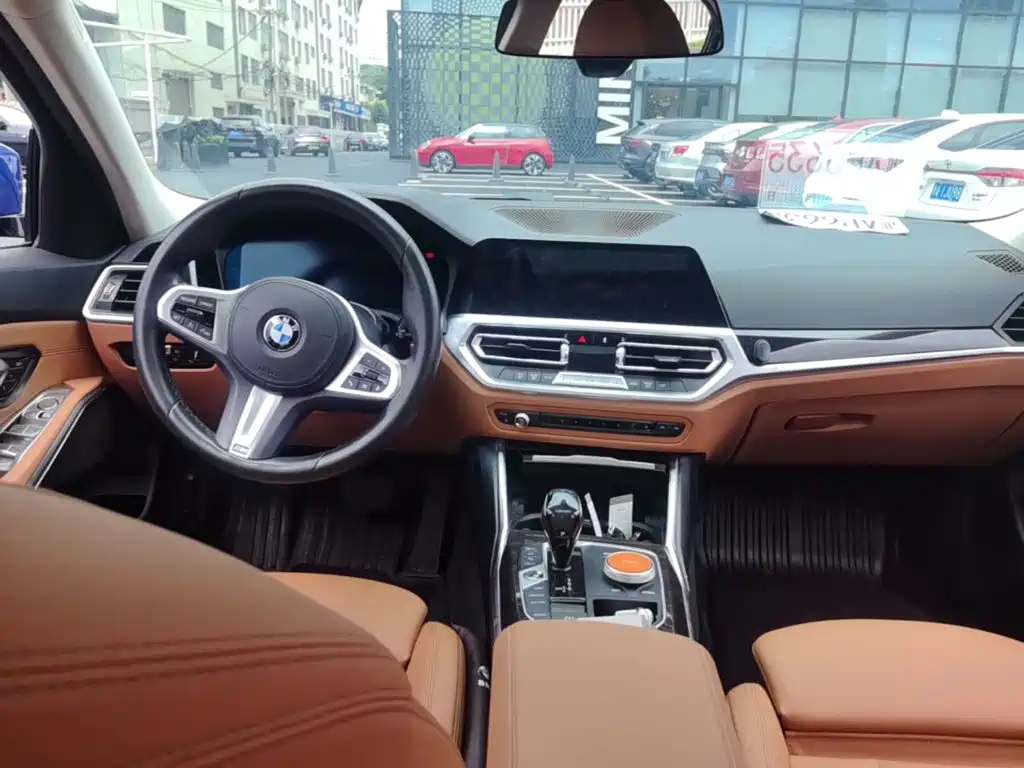 BMW 3 Series — миниатюра 14