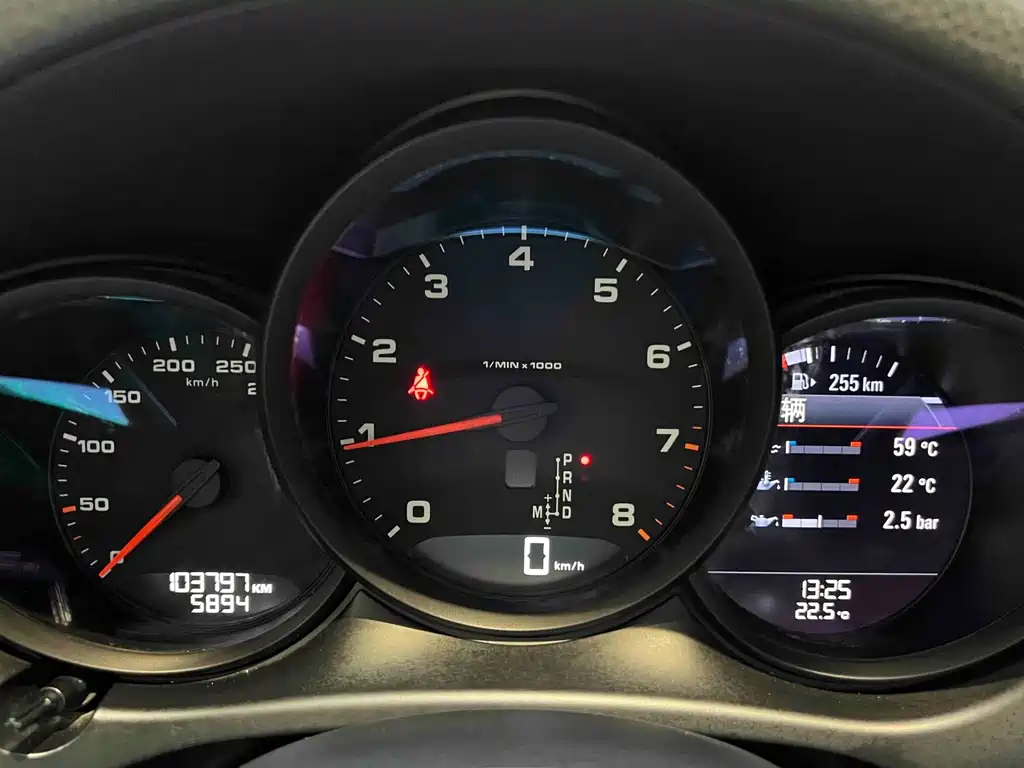 Porsche Macan — миниатюра 27