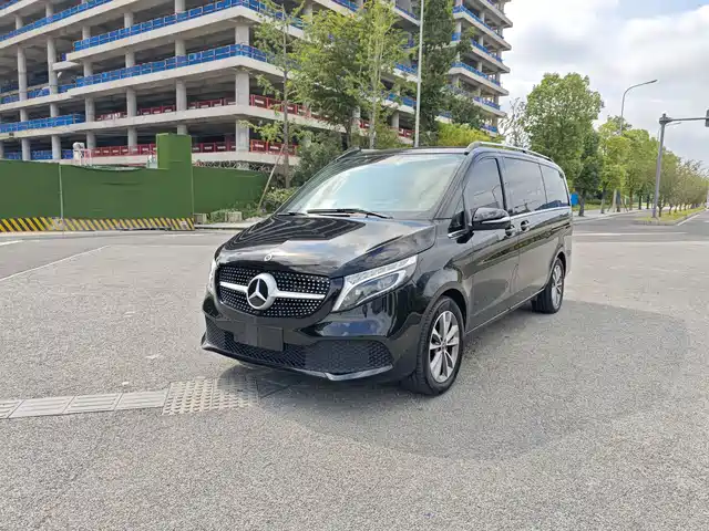 MERCEDES-BENZ V CLASS