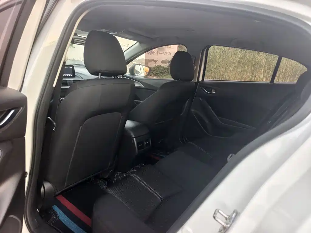 Mazda 3 Axela — миниатюра 17