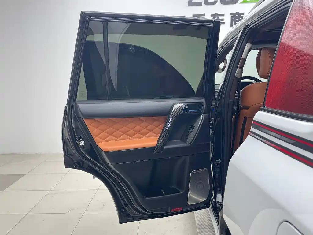 Toyota Prado (Import) — миниатюра 5