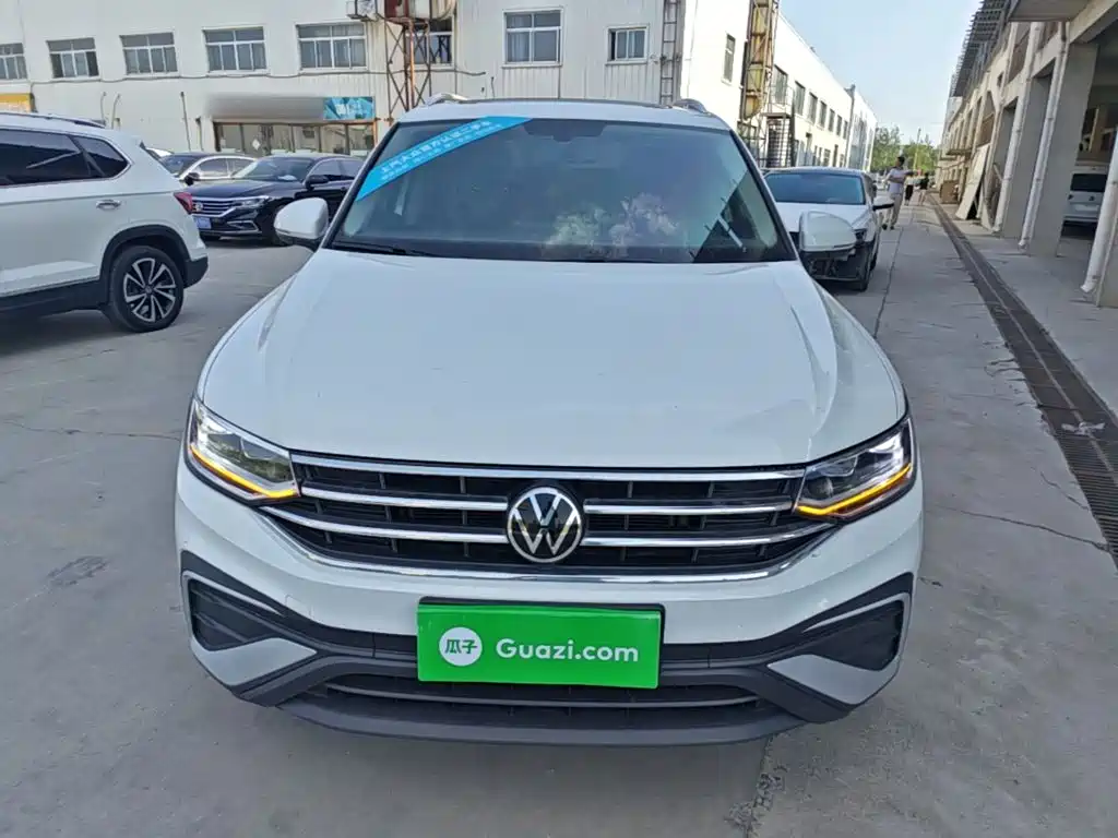 Volkswagen Tiguan L — миниатюра 3