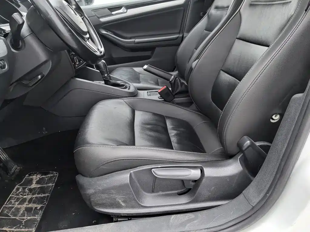 Volkswagen Sagitar — миниатюра 20
