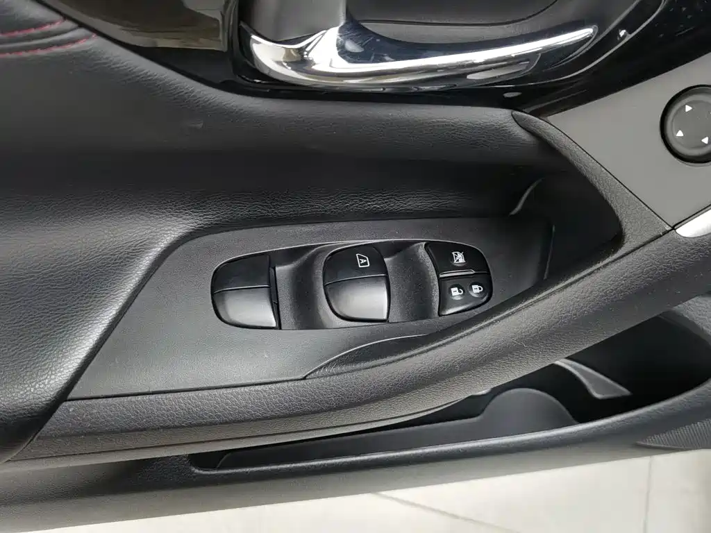 Nissan Teana — миниатюра 9