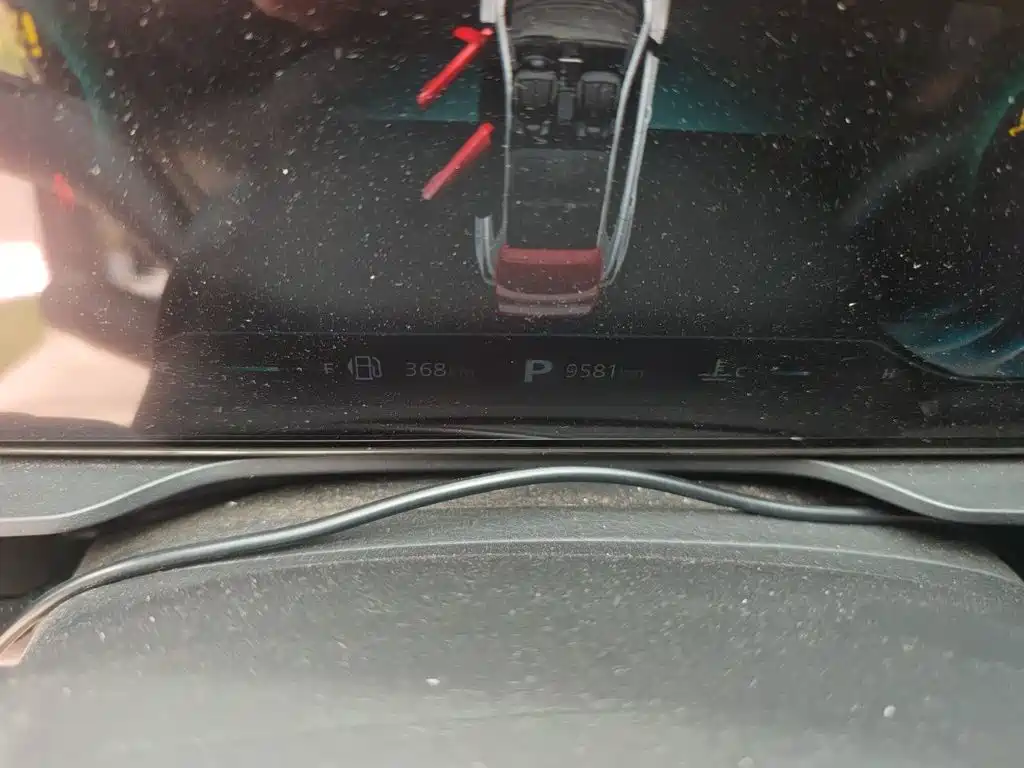 Roewe RX5 — миниатюра 8