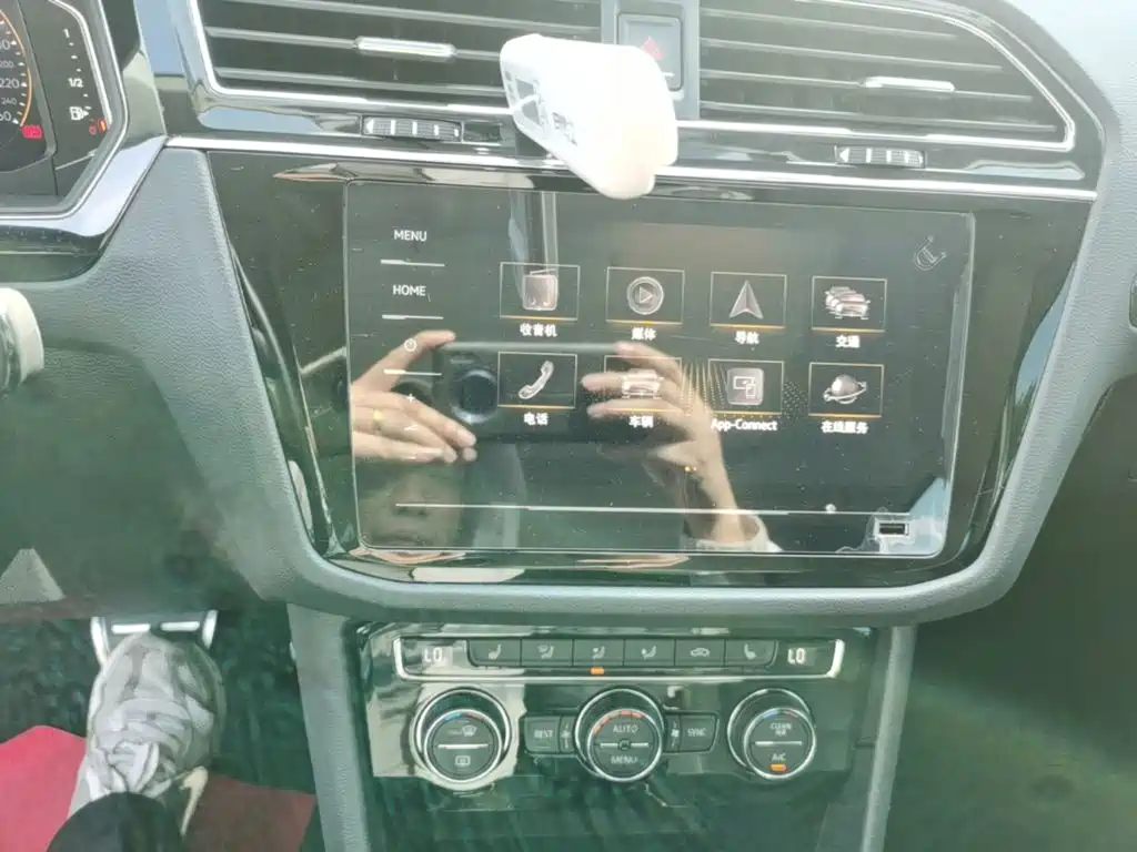 Volkswagen Tiguan L — миниатюра 13