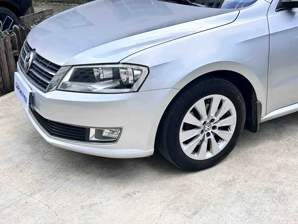 Volkswagen Lavida — миниатюра 3