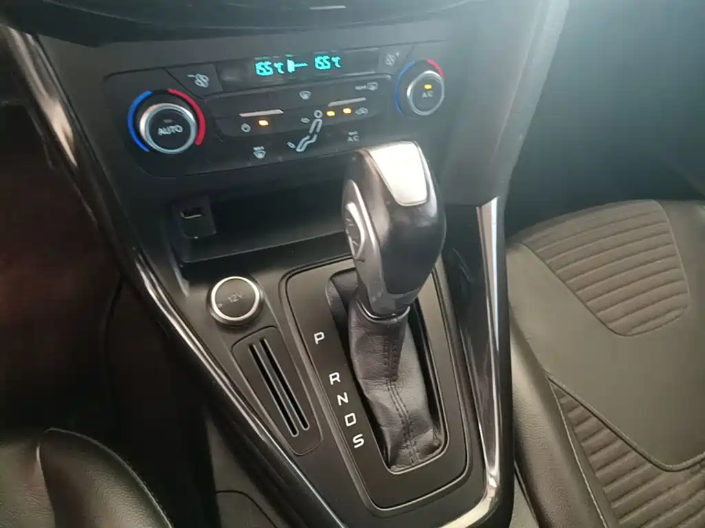 Ford Focus — миниатюра 14