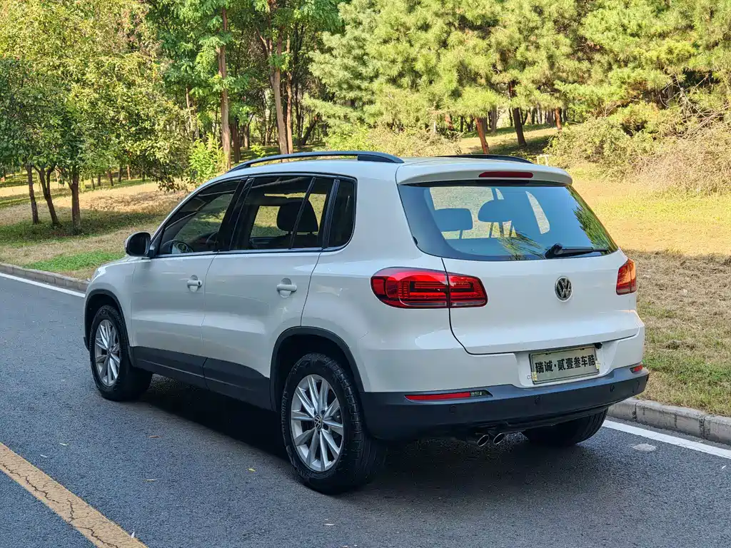 Volkswagen Tiguan — миниатюра 11