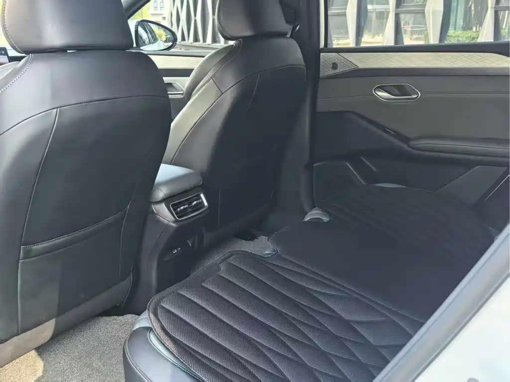 BYD Qin L — миниатюра 6