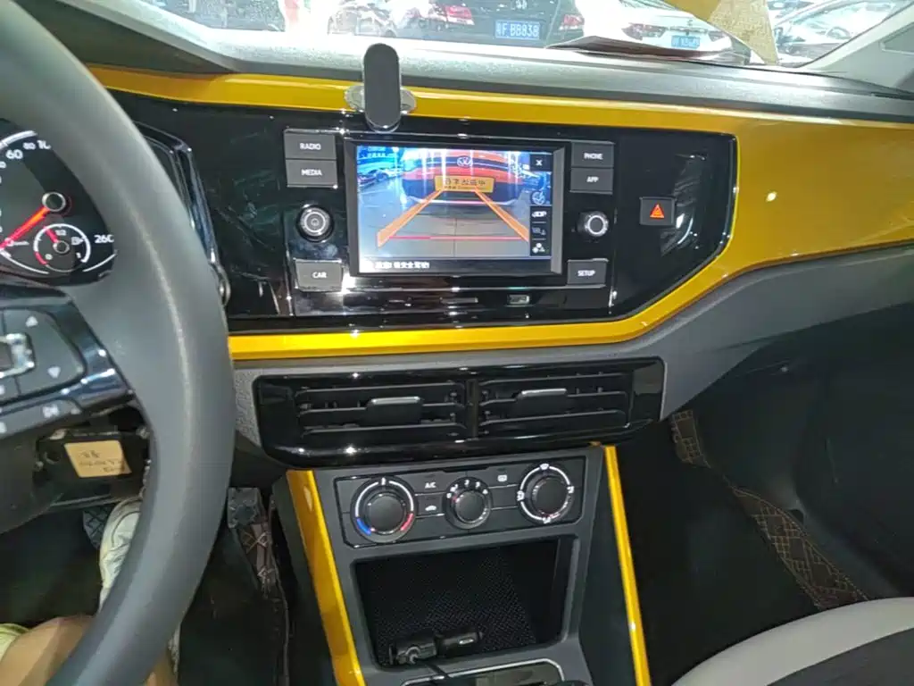 Volkswagen Polo — миниатюра 13