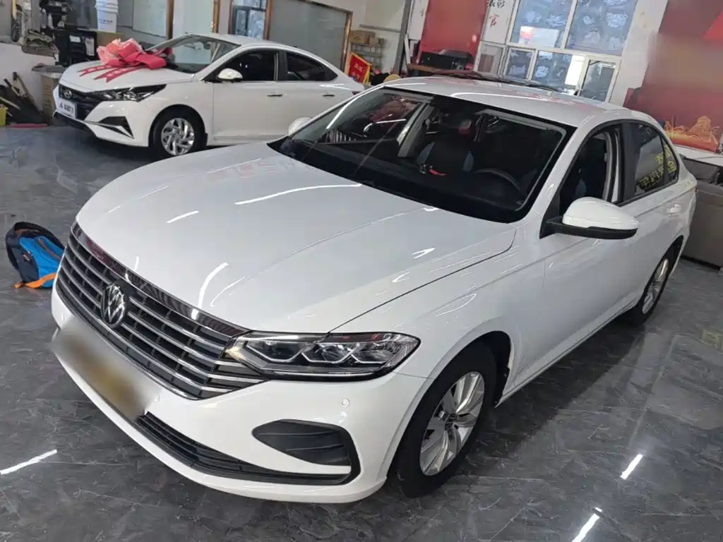 Volkswagen Lavida — миниатюра 2