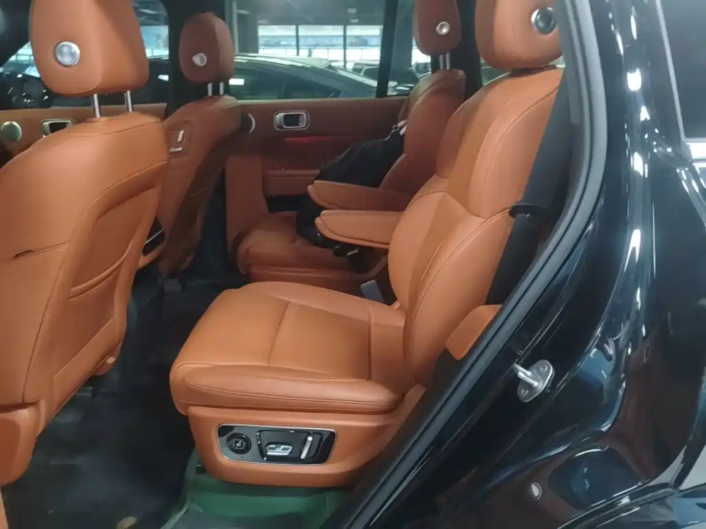 Li Auto Li L8 — миниатюра 17