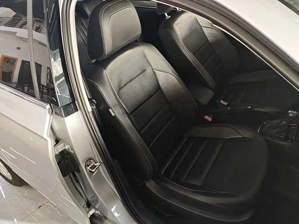 Volkswagen Bora — миниатюра 25